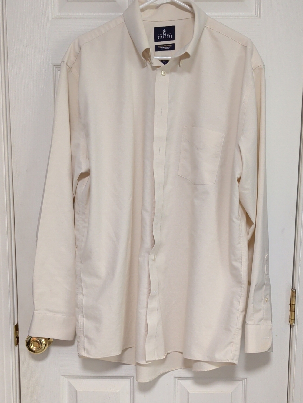 Stafford Men's Off-White Long-Sleeve Button-Down Dress Shirt